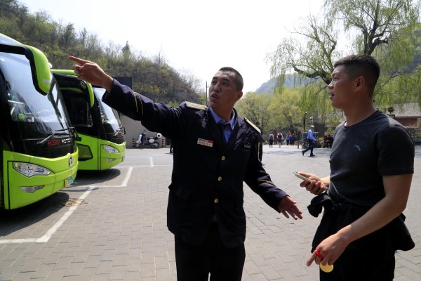 盈股网配资 保障有力度、服务有温度，公交人节日护航出行路